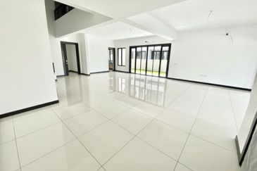 Hevea Elmina Gardens