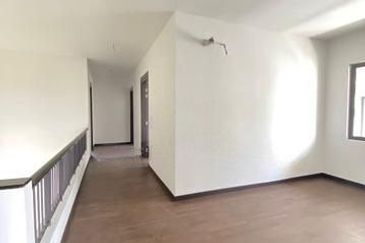 Hevea Elmina Gardens