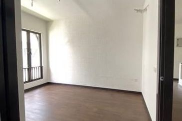 Hevea Elmina Gardens