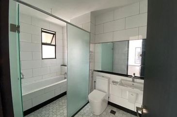 Hevea Elmina Gardens