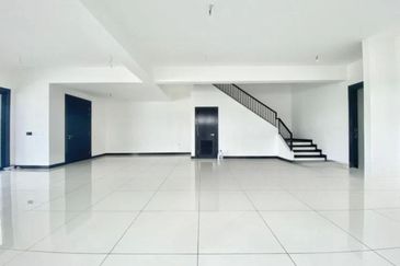 Hevea Elmina Gardens