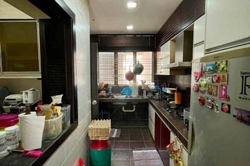 100k Below Market Value Corner Lot 2 Storey Terrace House Jalan Jeriji Bukit Jelutong Seksyen U8 Shah Alam