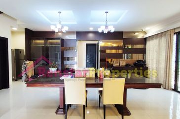 Bangi Lakehill Villas