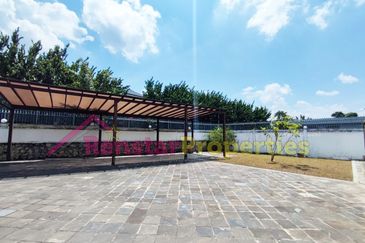 Bangi Lakehill Villas