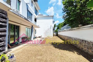 Bangi Lakehill Villas