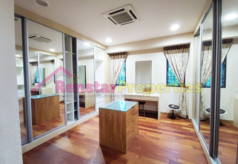 Bangi Lakehill Villas