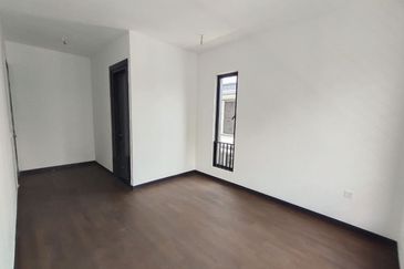 Hevea Elmina Gardens