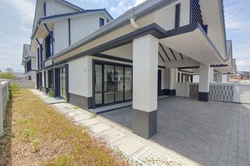 Hevea Elmina Gardens