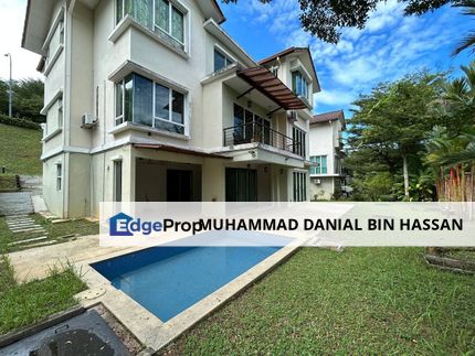 3 Storey Bungalow Teratai Villas Kayangan Heights Seksyen U9 Shah Alam, Selangor, Shah Alam