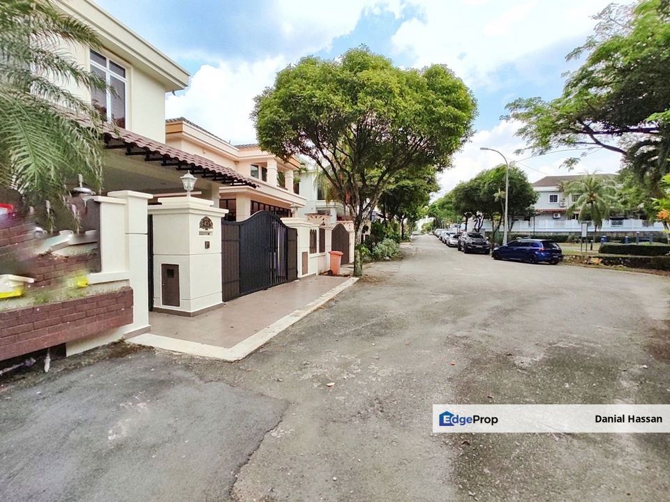 End Lot 2 Storey Semi-D House with Swimming Pool Tropicana Damansara Petaling Jaya, Selangor, Tropicana