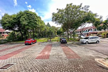 Putra Avenue