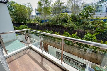 Mozart, Symphony Hills