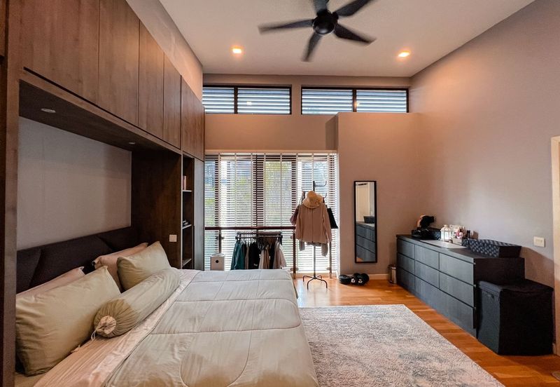 Mozart, Symphony Hills