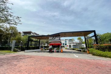 Mozart, Symphony Hills