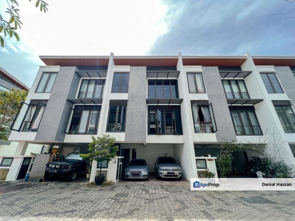 3 Storey Superlink Terrace House with Courtyard Mozart Symphony Hills Cyberjaya, Selangor, Cyberjaya