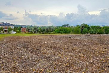 Perdana Hills ( Presint 11 )