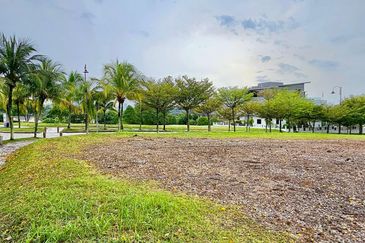 Perdana Hills ( Presint 11 )