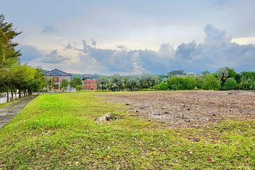 Perdana Hills ( Presint 11 )