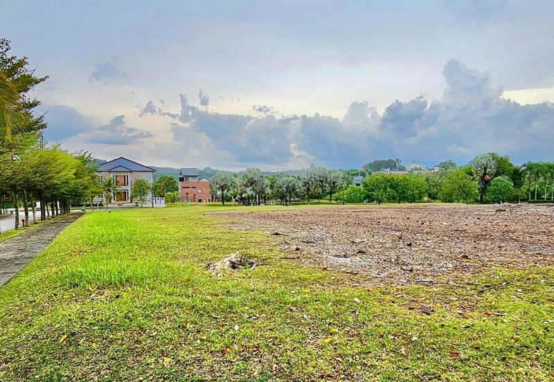 Perdana Hills ( Presint 11 )