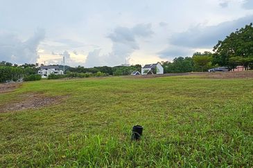 Perdana Hills ( Presint 11 )