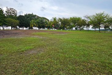 Perdana Hills ( Presint 11 )