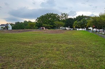 Perdana Hills ( Presint 11 )