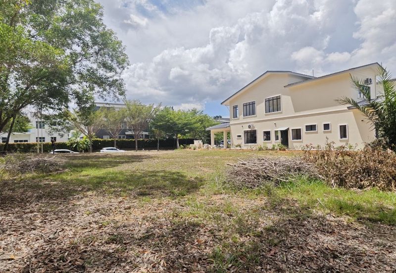 Perdana Lakeview East