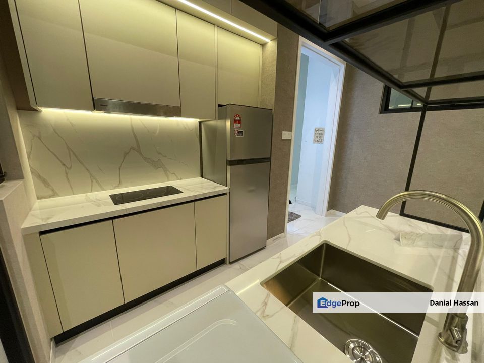 Nearby Mall and LRT New TOD Service Apartment Puchong Jaya Bandar Puteri Puchong, Selangor, Puchong