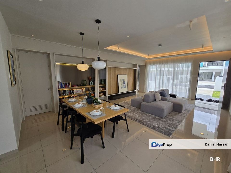 Near UKM New Freehold 2 Storey Superlink Terrace House Clubhouse Facilities Bangi Kajang, Selangor, Bangi