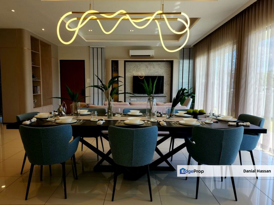 Near UKM with Clubhouse Facilities 2 Storey Semi-D and Bungalow House Bangi Kajang, Selangor, Bangi