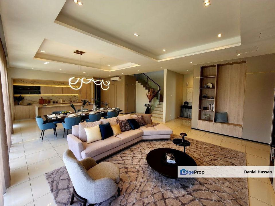 Near UKM with Clubhouse Facilities 2 Storey Semi-D and Bungalow House Bangi Kajang, Selangor, Bangi