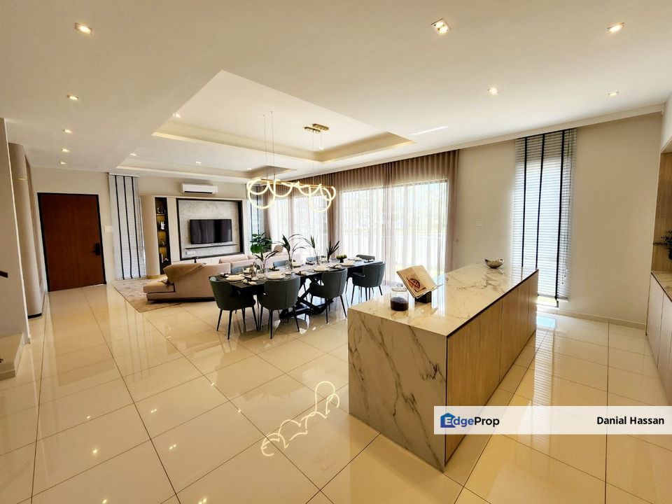 Near UKM with Clubhouse Facilities 2 Storey Semi-D and Bungalow House Bangi Kajang, Selangor, Bangi