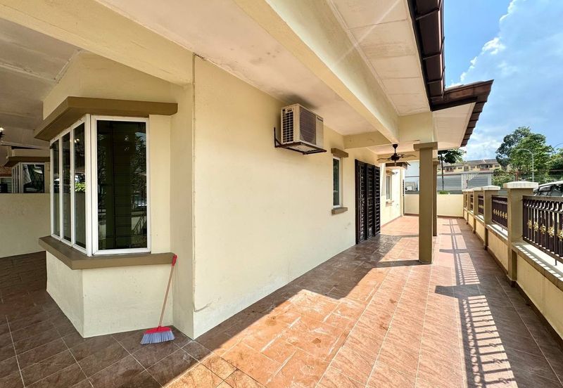 Subang Galaksi (Subang Galaxy)