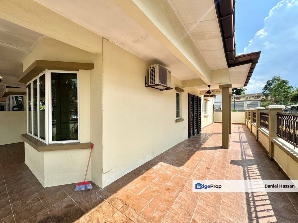 Gated & Guarded Renovated End Lot 2 Storey Terrace House Subang Galaxy U5 Shah Alam, Selangor, Shah Alam