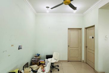 Freehold End Lot 3 Storey Villa Terrace House Bukit Jalil Kuala Lumpur