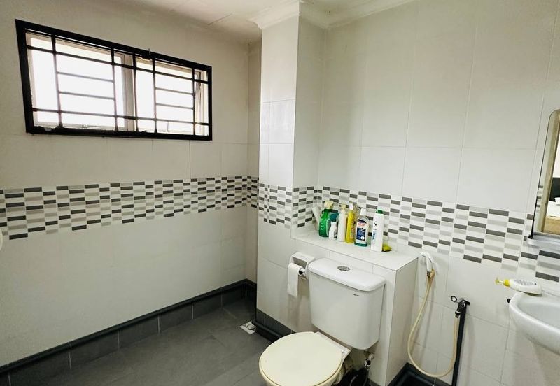 Freehold End Lot 3 Storey Villa Terrace House Bukit Jalil Kuala Lumpur