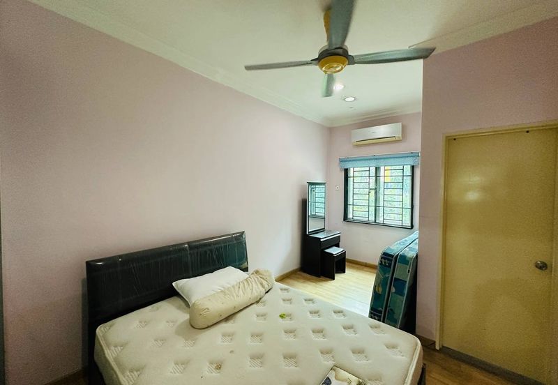 Freehold End Lot 3 Storey Villa Terrace House Bukit Jalil Kuala Lumpur