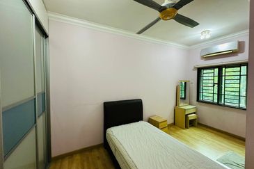 Freehold End Lot 3 Storey Villa Terrace House Bukit Jalil Kuala Lumpur