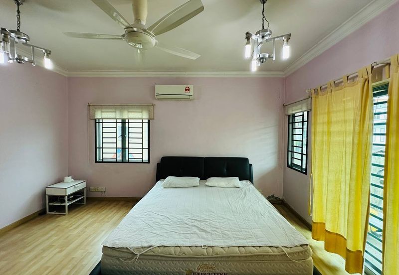 Freehold End Lot 3 Storey Villa Terrace House Bukit Jalil Kuala Lumpur