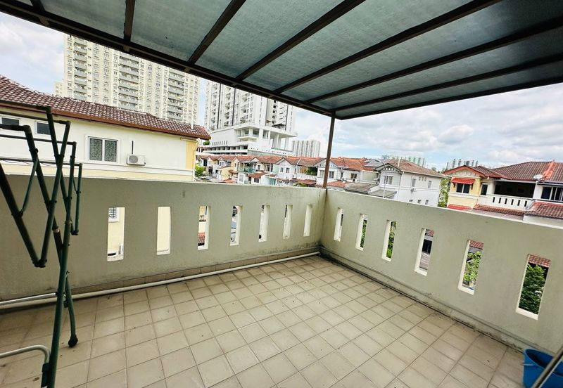 Freehold End Lot 3 Storey Villa Terrace House Bukit Jalil Kuala Lumpur