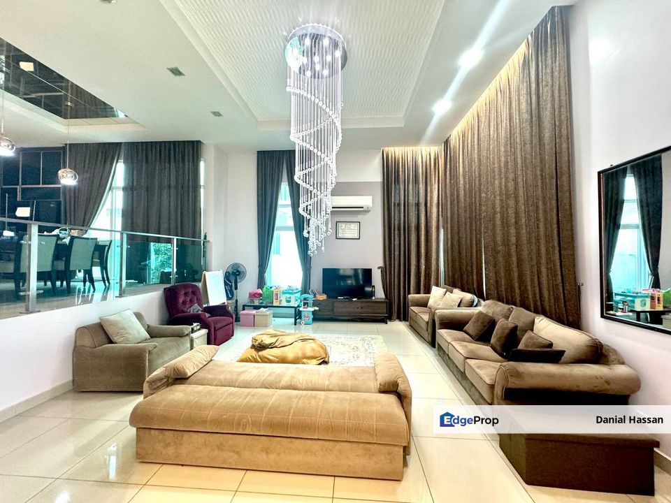 Renovated Unit 3 Storey Semi-D House Clubhouse Facilities Clover @ Garden Residence Cyberjaya, Selangor, Cyberjaya