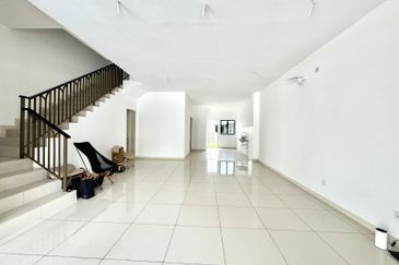 Setia Warisan Tropika