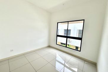 Setia Warisan Tropika