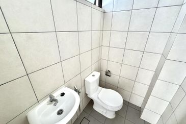 Setia Warisan Tropika