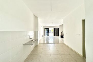 Setia Warisan Tropika