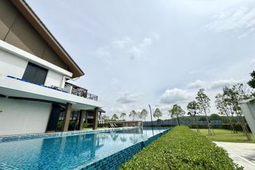 Setia Warisan Tropika