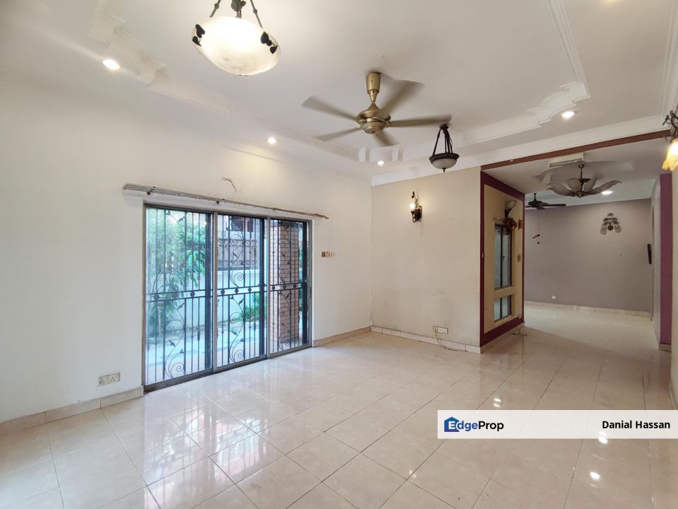 Below Market Value 2 Storey Semi-D House Bandar Bukit Puchong 2, Selangor, Puchong