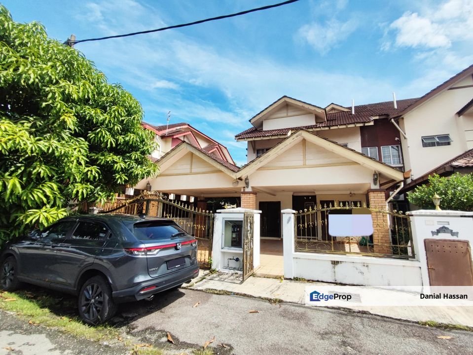 Below Market Value 2 Storey Semi-D House Bandar Bukit Puchong 2, Selangor, Puchong
