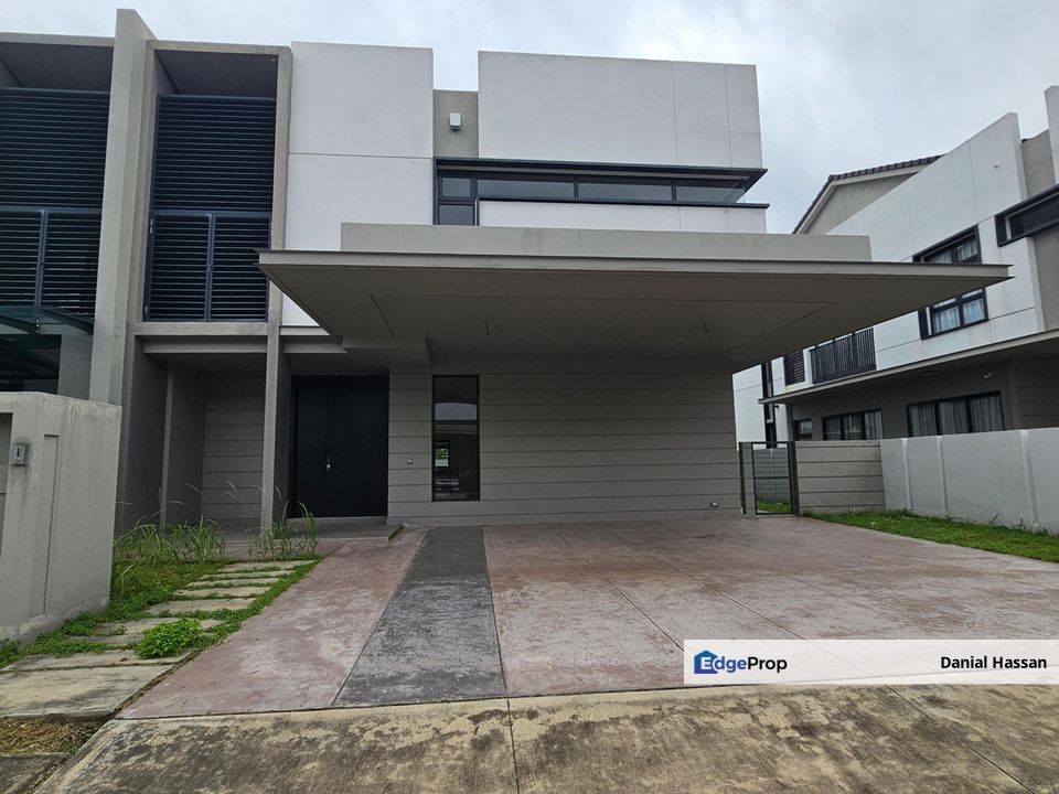 Renovated Unit with Modern ID Clubhouse Facilities 2 Storey Semi-D House Tropicana Aman Telok Panglima Garang, Selangor, Telok Panglima Garang