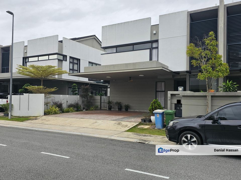 Renovated Unit with Modern ID Clubhouse Facilities 2 Storey Semi-D House Tropicana Aman Telok Panglima Garang, Selangor, Telok Panglima Garang